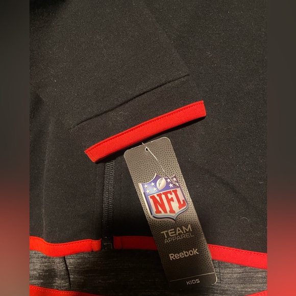 Falcons Jacket - Picture 2 of 4